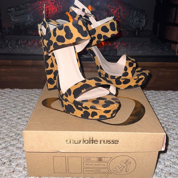 Charlotte Russe Leopard Suede Chunky Heel - Picture 3 of 11